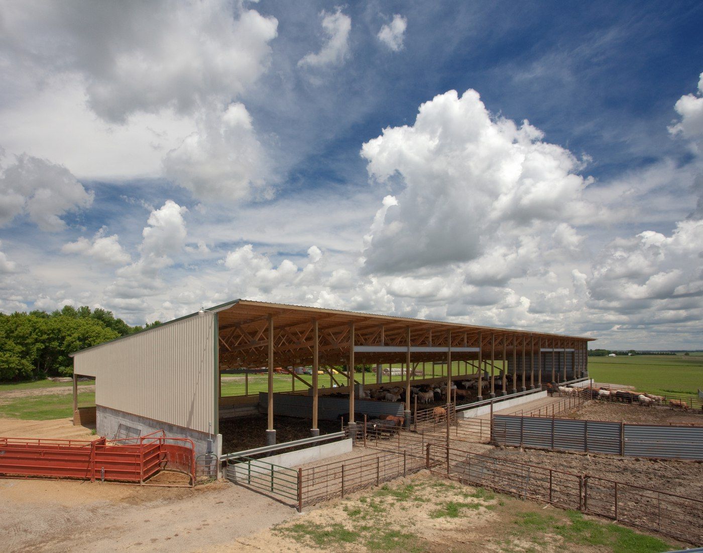 Jason Oines_Bed Pack Facility_Summit Livestock Facilities
